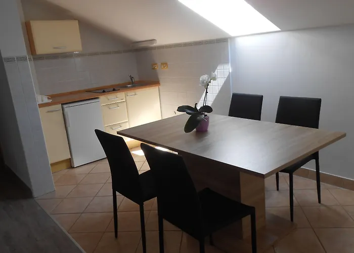 Kristina Bed & Breakfast 3*