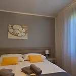 Kristina 罗维尼