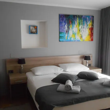 Kristina Bed and breakfast 3*