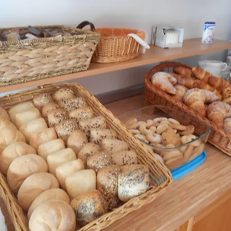 Bed and breakfast Kristina 3*