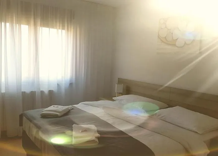 Couette-café Kristina 3*