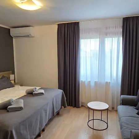 Kristina Bed & Breakfast 3*