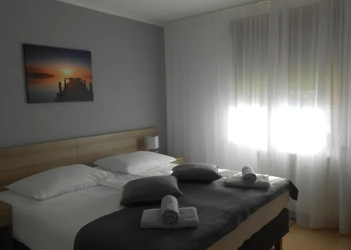 Couette-café Kristina 3*